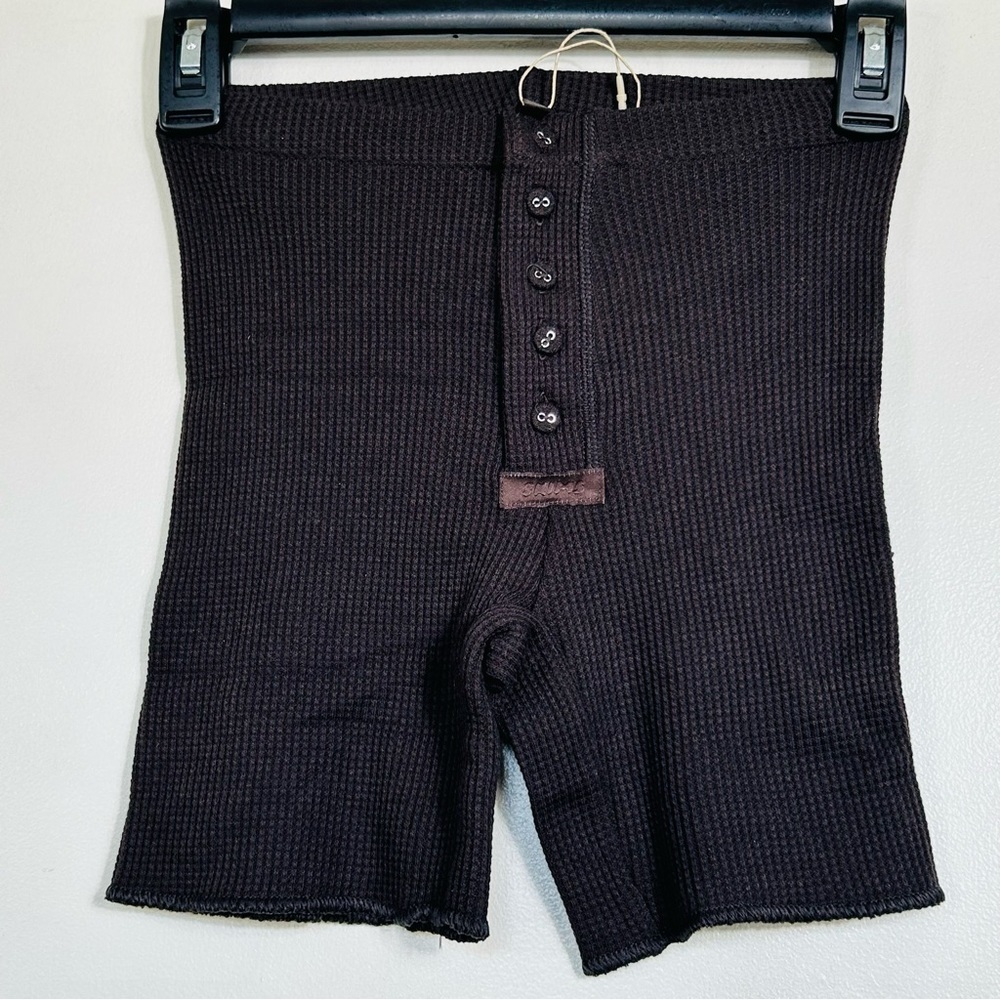 SKIMS NWT Waffle Shorts - Dark Chocolate- Size XXS - Picture 3 of 9